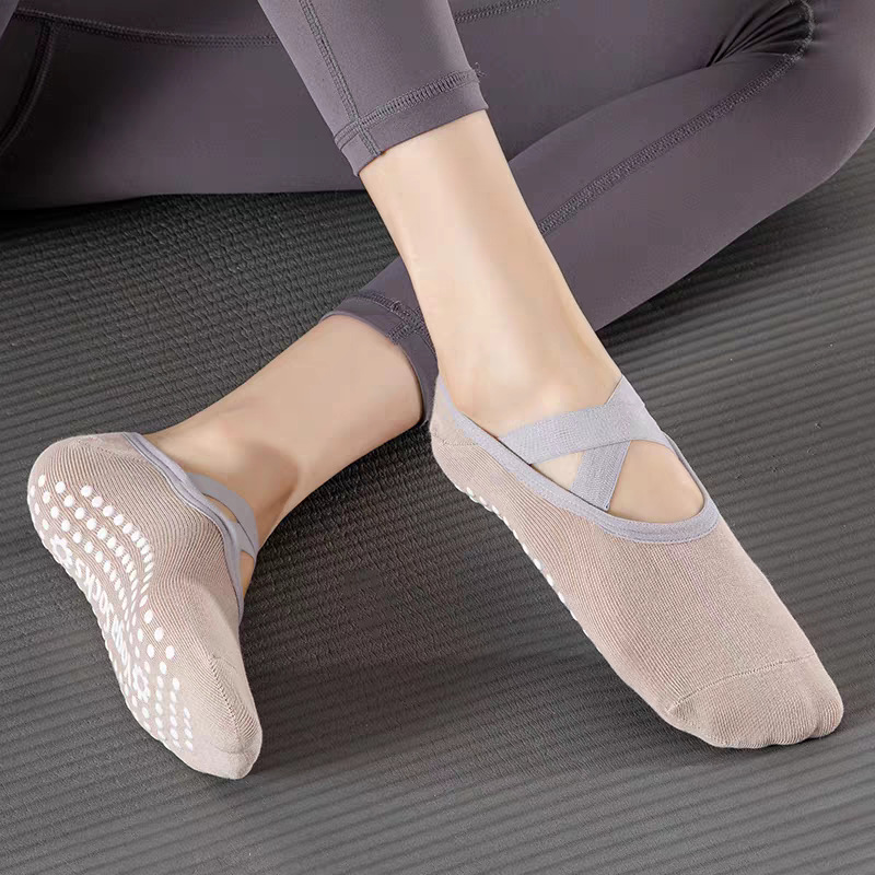 Calzini Professionali da Yoga  - Pilates & Yoga Unleashed Studio Tuckahoe recensione e prezzo